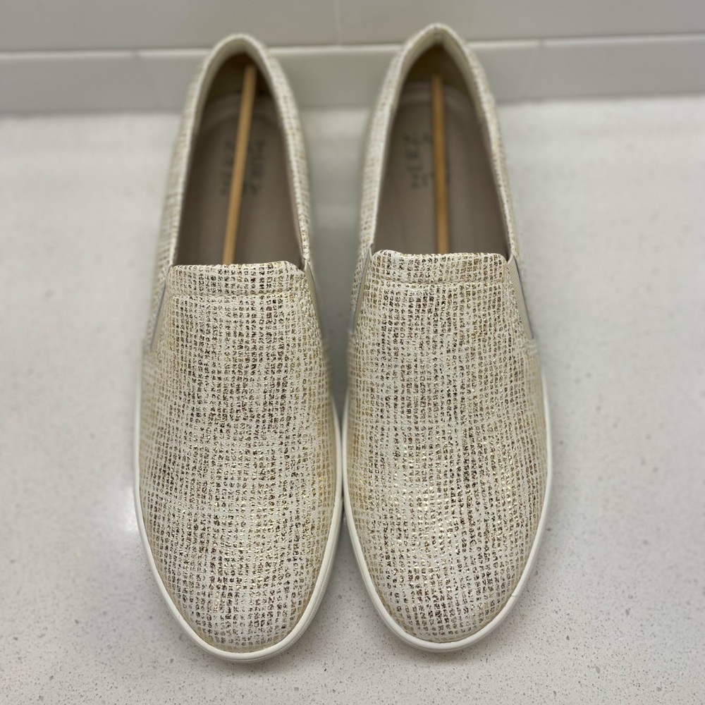 Naturalizer Women’s Marianne Gold 10M